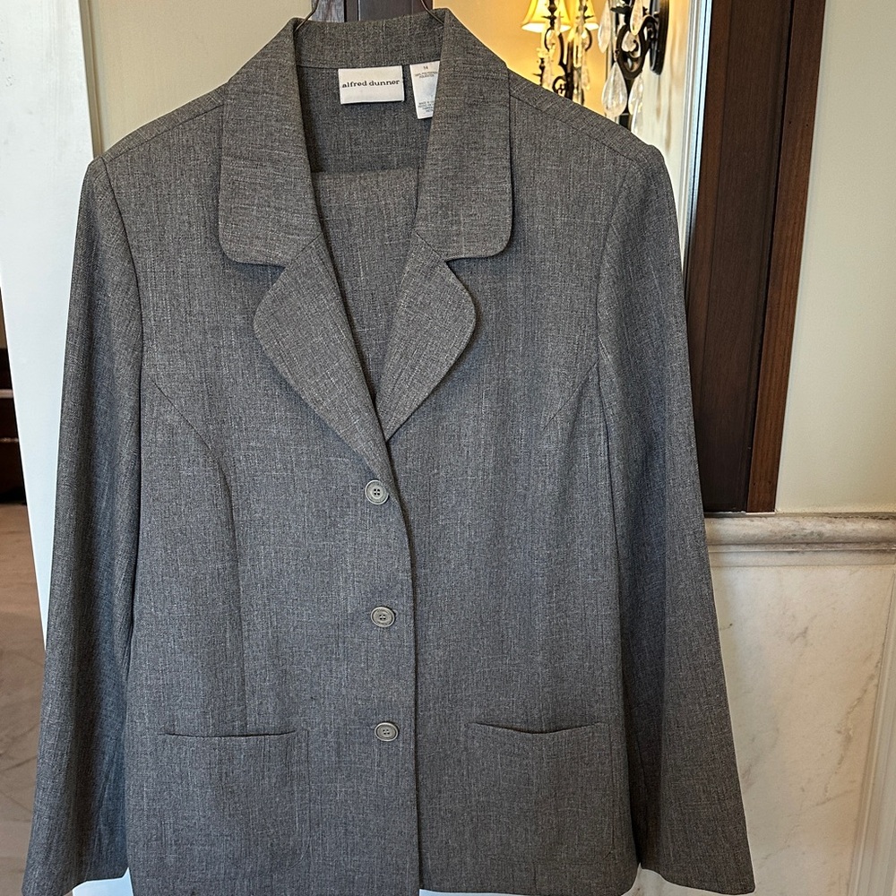 Alfred Dunner Charcoal Blazer